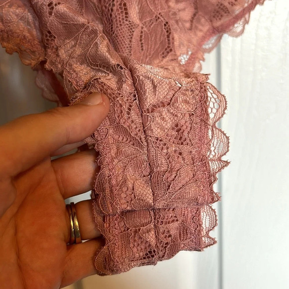 Free People Everyday Lace NWT women’s pink bodysuit size XS - Picture 5 of 11